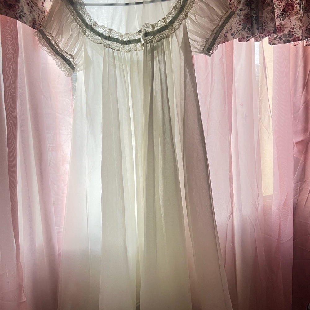 Babydoll nightgown